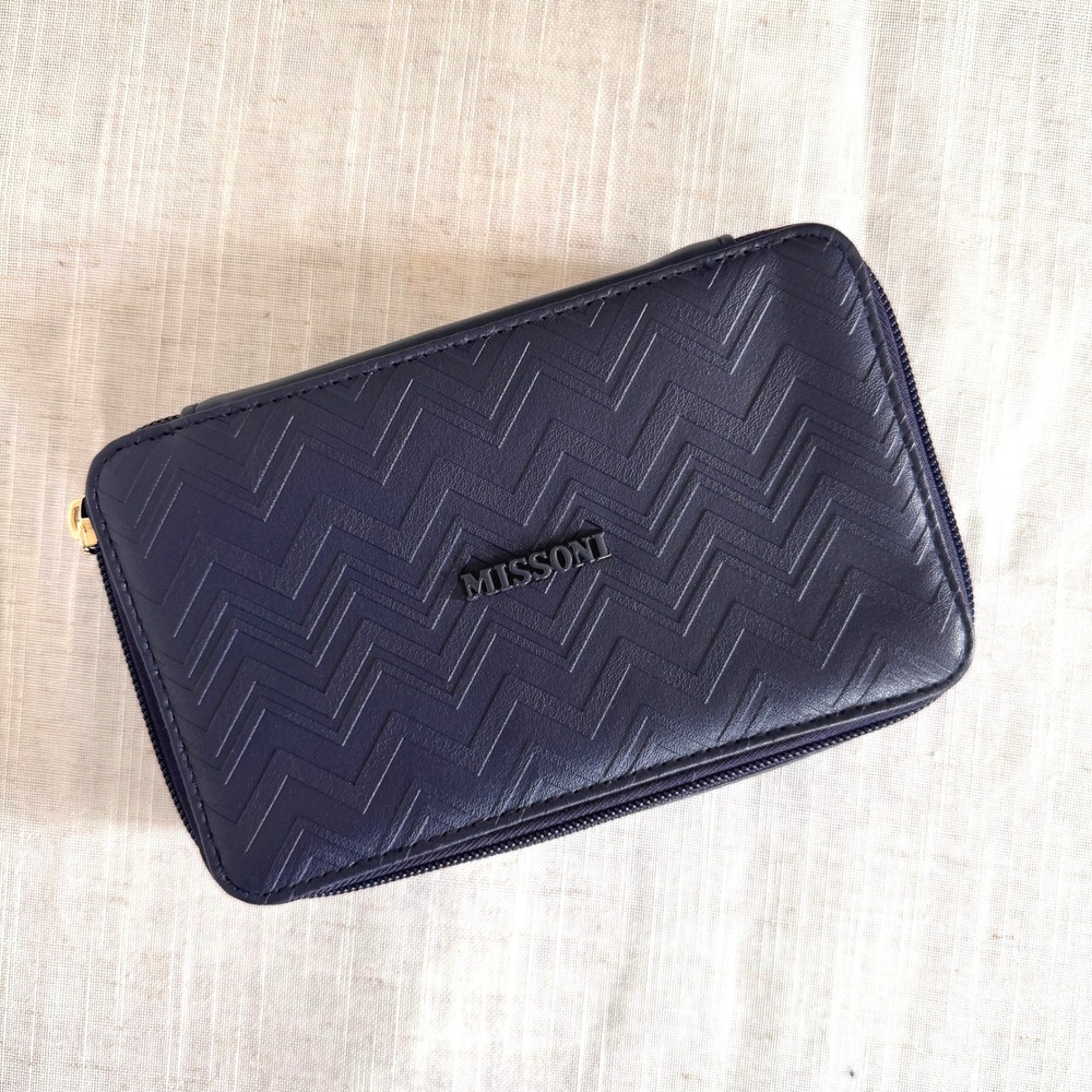Missoni x Delta Airlines First Class Amenity Kit Navy Zigzag Travel Pouch NEW